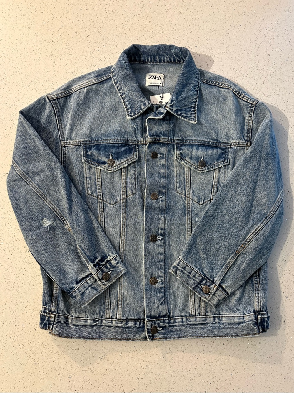 ZARA Womenโs Light Blue Denim Trucker Jacket - size M *NWT